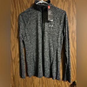 Under Armor heat gear quarter zip. Size medium. Never worn with tags